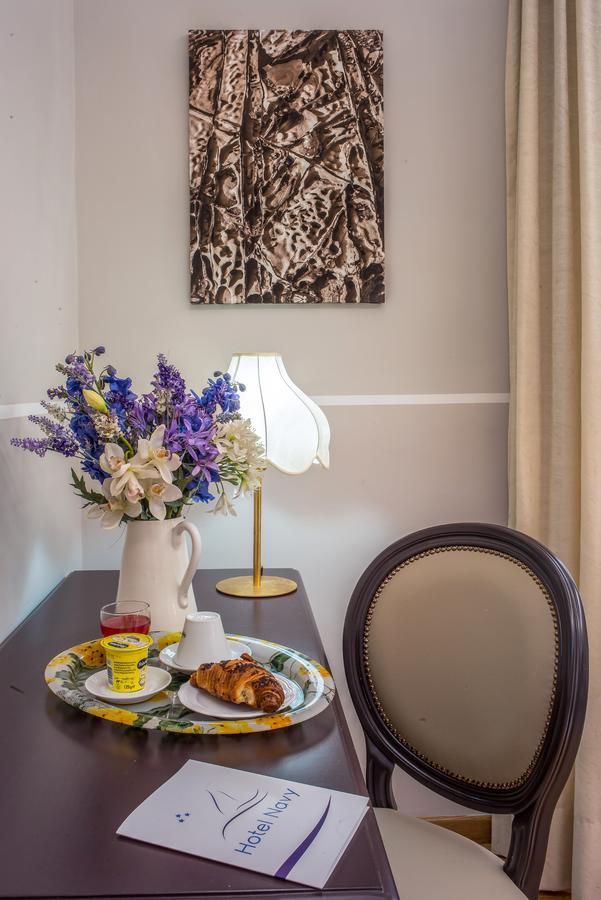 Hotel Navy Ливорно Экстерьер фото
