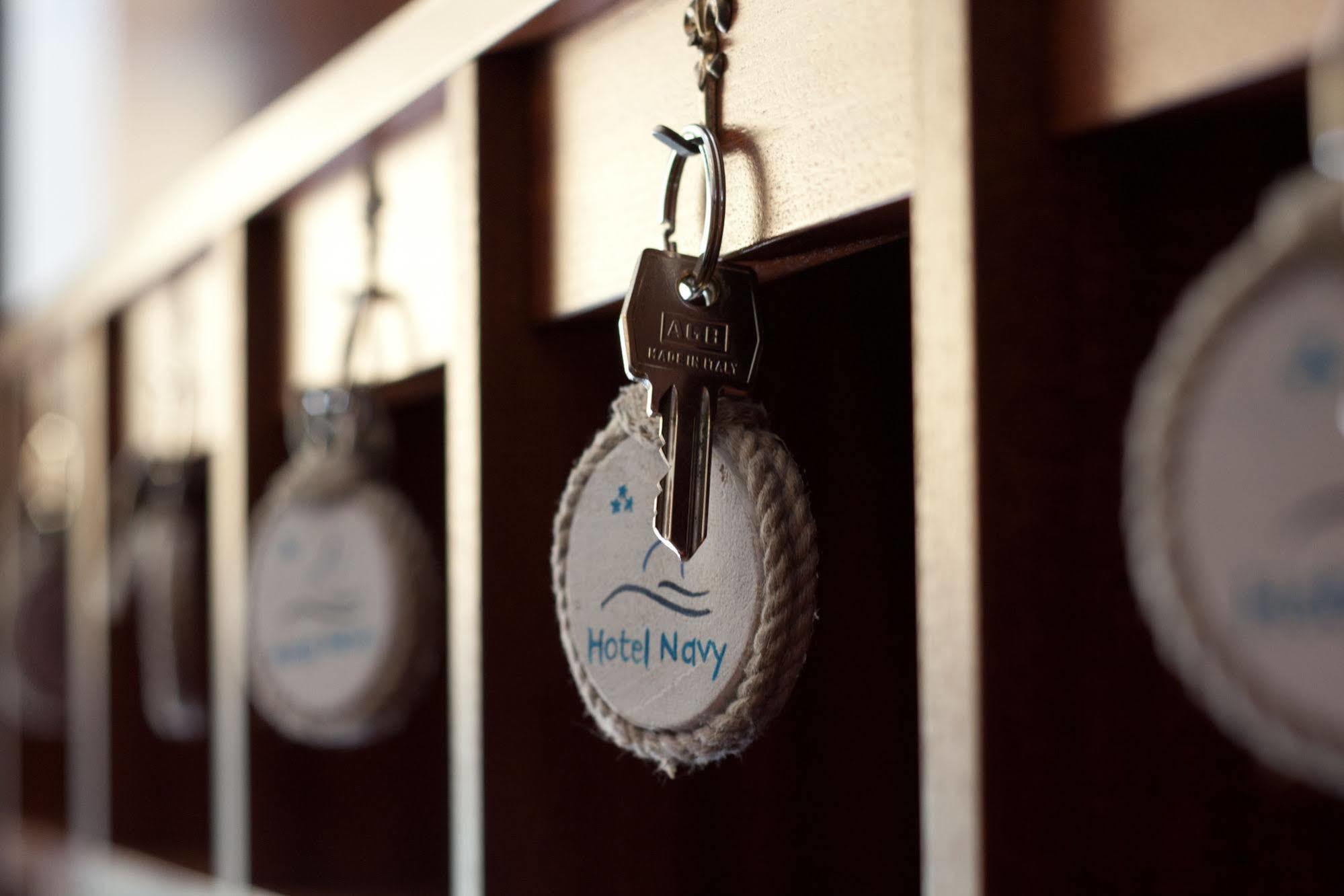 Hotel Navy Ливорно Экстерьер фото